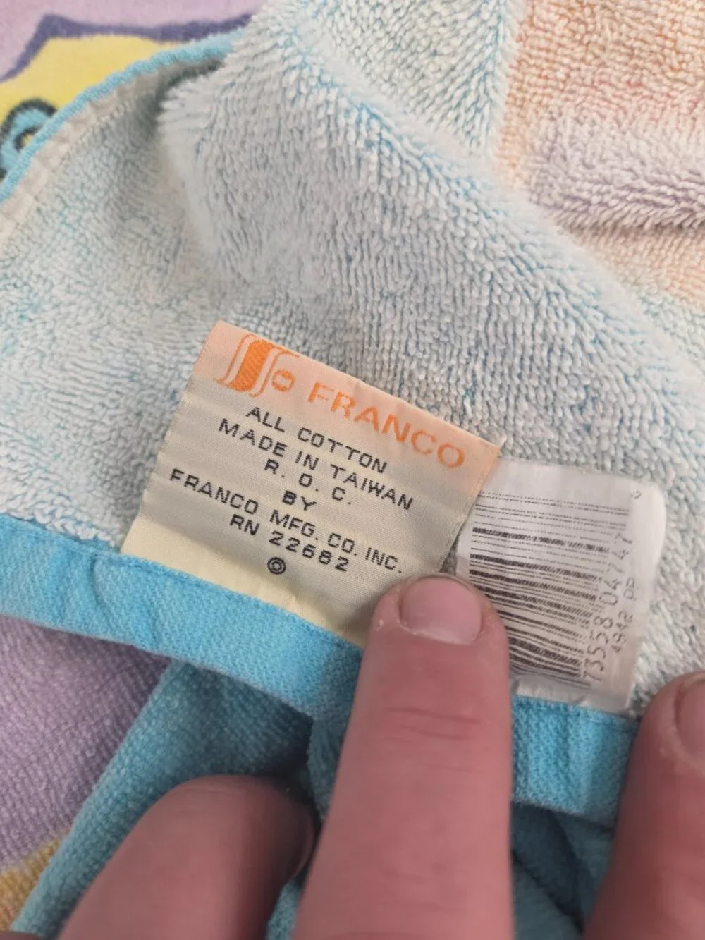 Vtg beach towel
